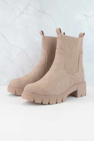 Chelsea Platform Boots