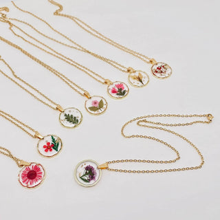 Dried Flowers Floral Irregular Round Pendant Necklace